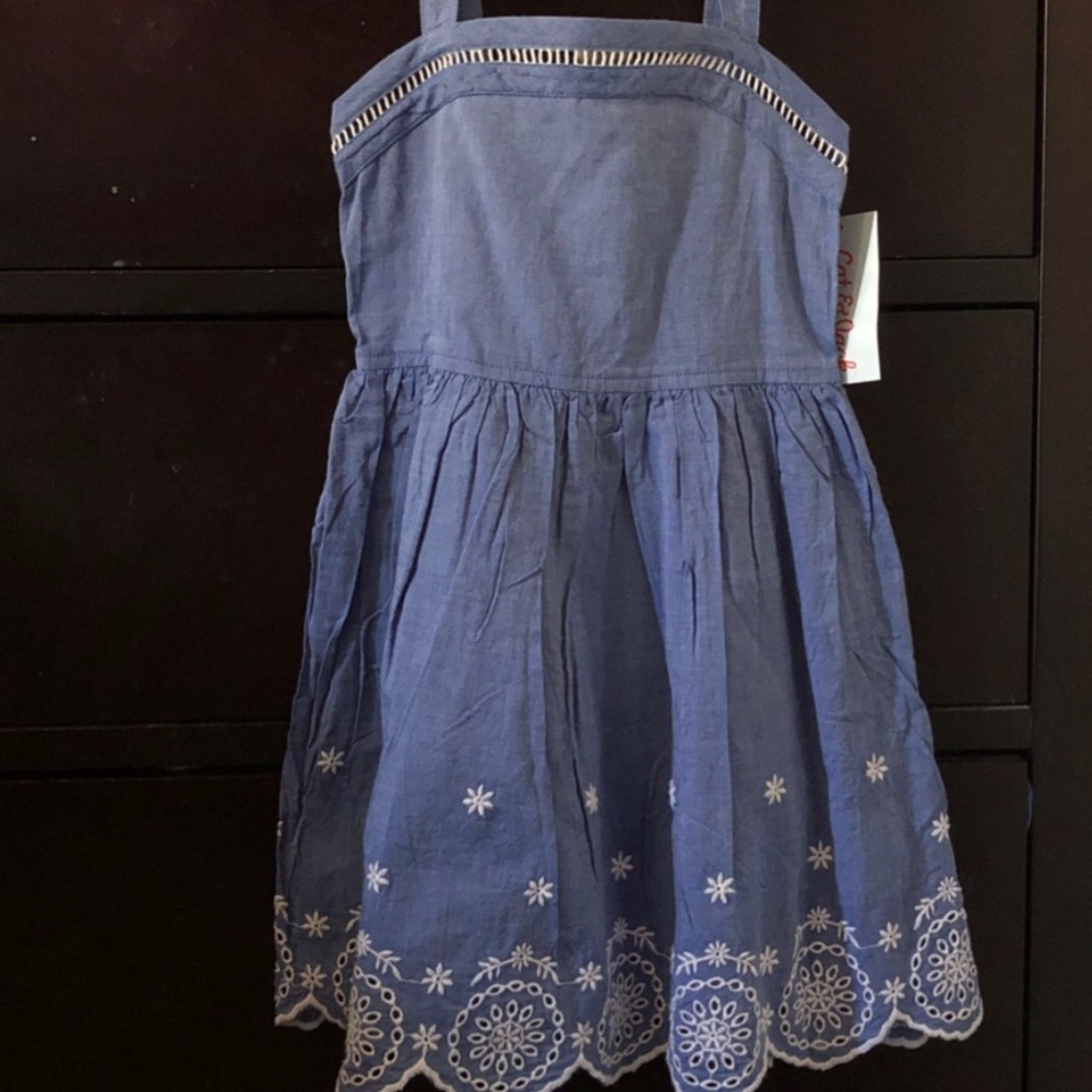 Girls denim dress! Size 4/5T.